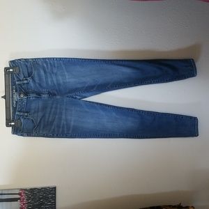 American Eagle Super High Rise Jegging